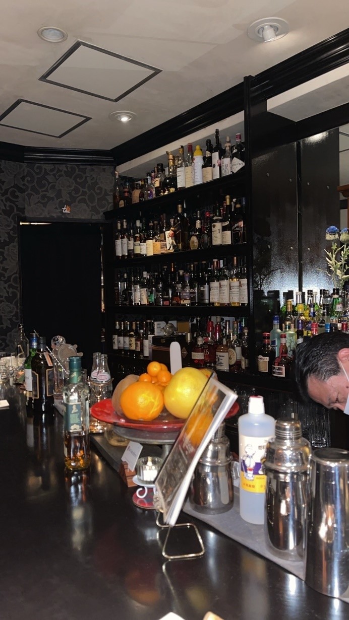 bar